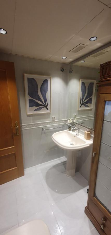 Apartamenticos Studio 75 ซาราโกซา ภายนอก รูปภาพ