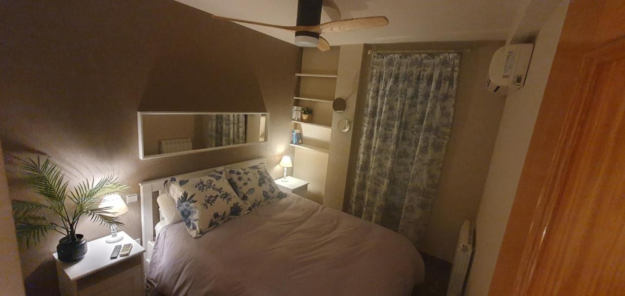 Apartamenticos Studio 75 ซาราโกซา ภายนอก รูปภาพ